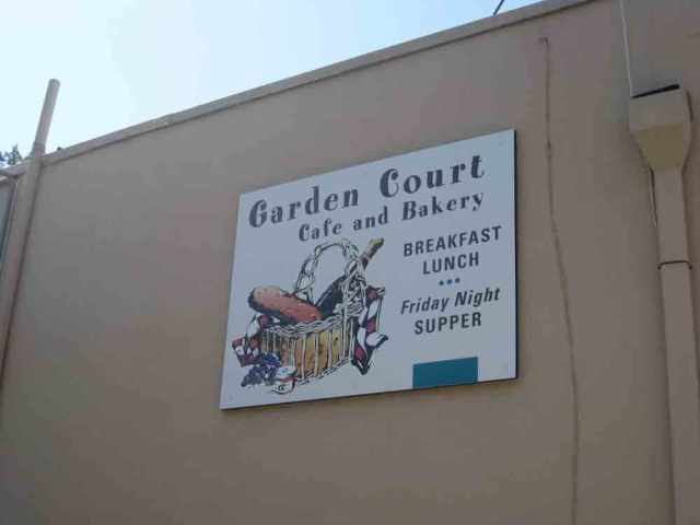 Welcoming cafe in Glen Ellen