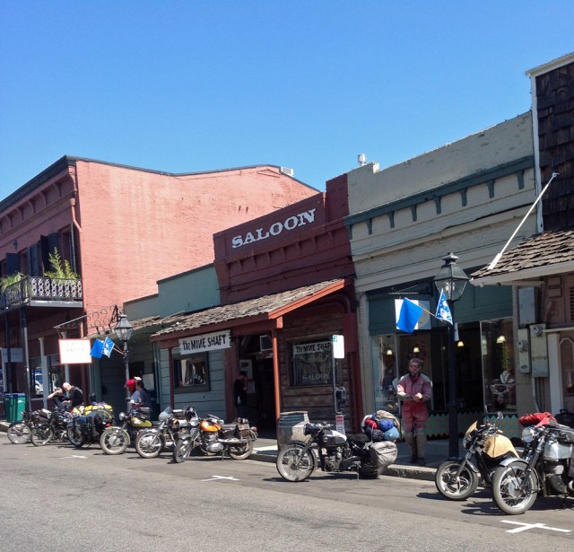 Our breakfast spot is not the saloon, but the place next door where Jeff is standing