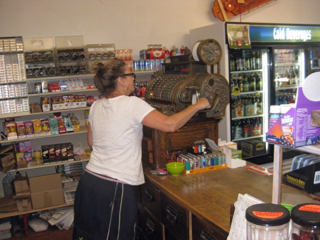 A fabulous grocery store deserves a fabulous cash register