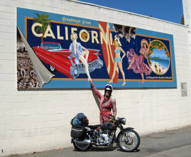 Jeff enjoys this mural in Carpinteria