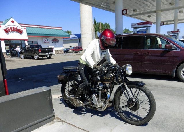 Kim illustrates the contrast between the old and the new.